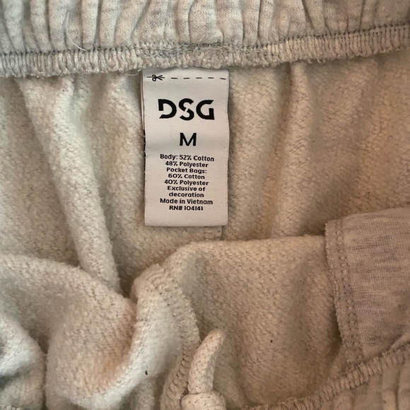 Women’s DSG grey sweat shorts, size large. - Picture 3 of 3
